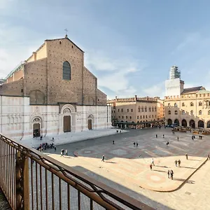 Piazza Maggiore Bologna